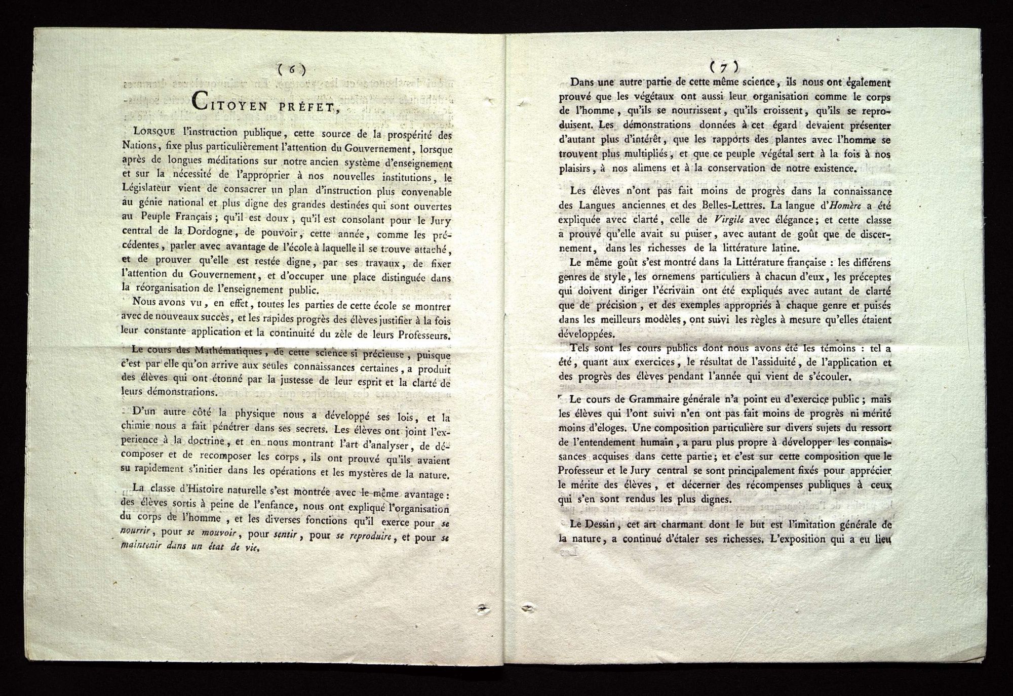 Procès-verbal de la distribution des prix aux élèves de l'école centrale du département de la Dordogne. Le 20 Fructidor, an X de la République française, une et indivisible.
