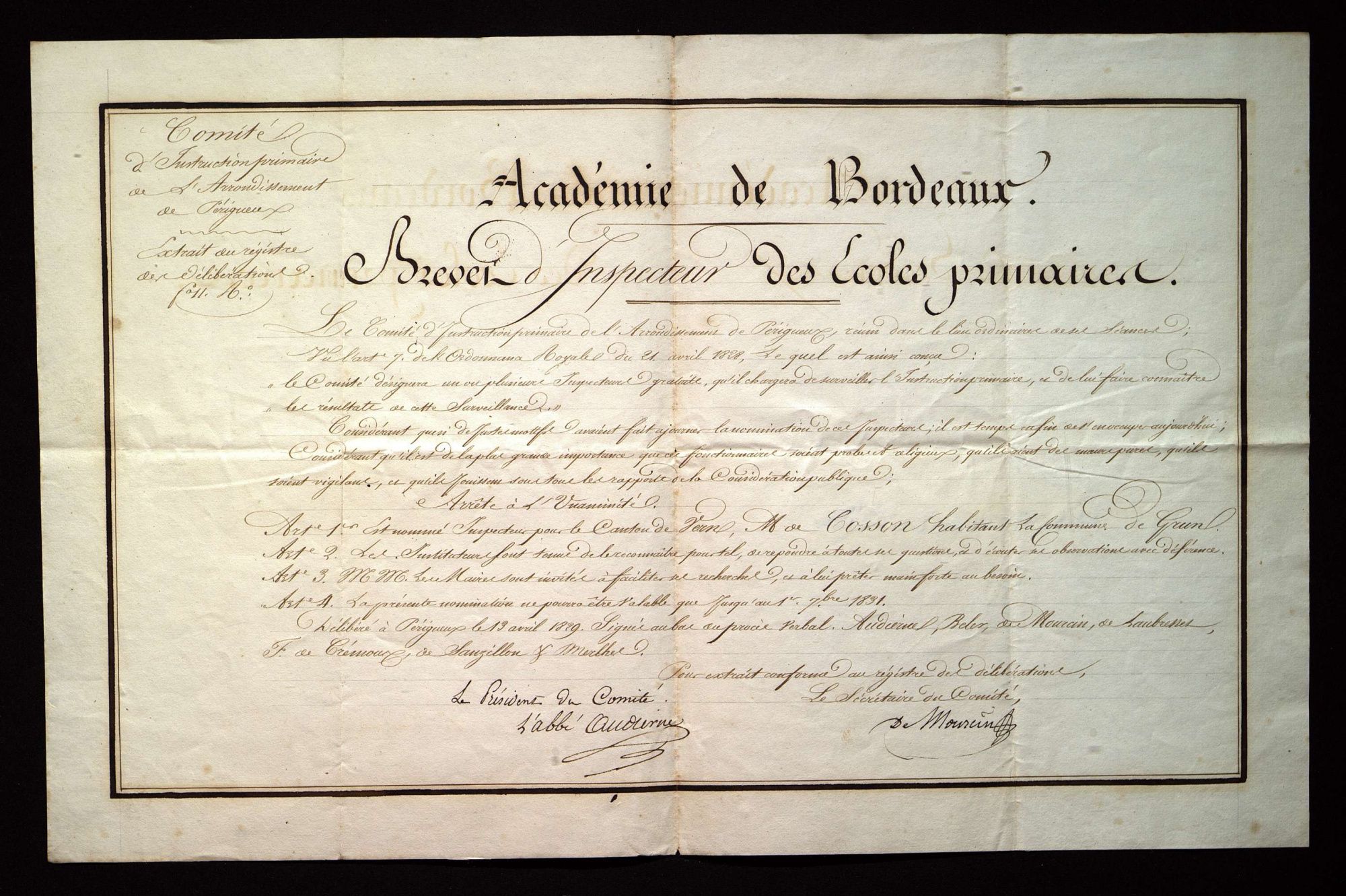 Nomination de Jean-Julien Cosson de la Sudrie comme inspecteur des écoles primaires pour deux ans : brevet (1829).