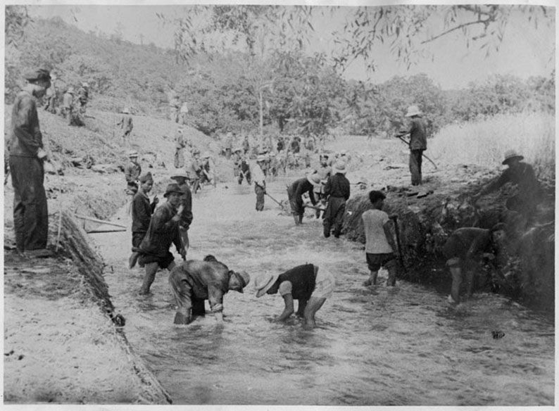 Reportage photographique de la visite du chantier des Beunes par le préfet Labarthe