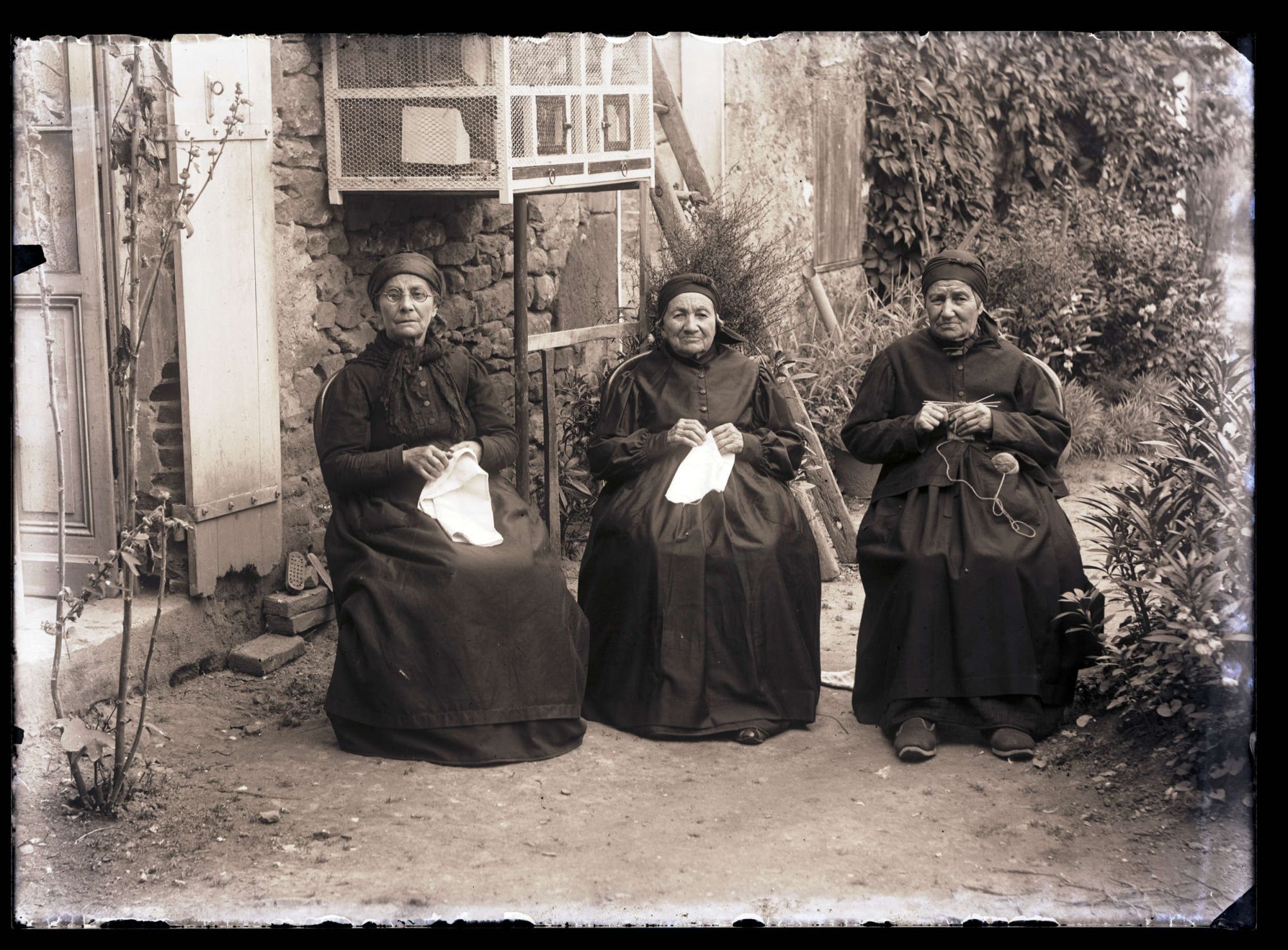 Origines familiales  -  I