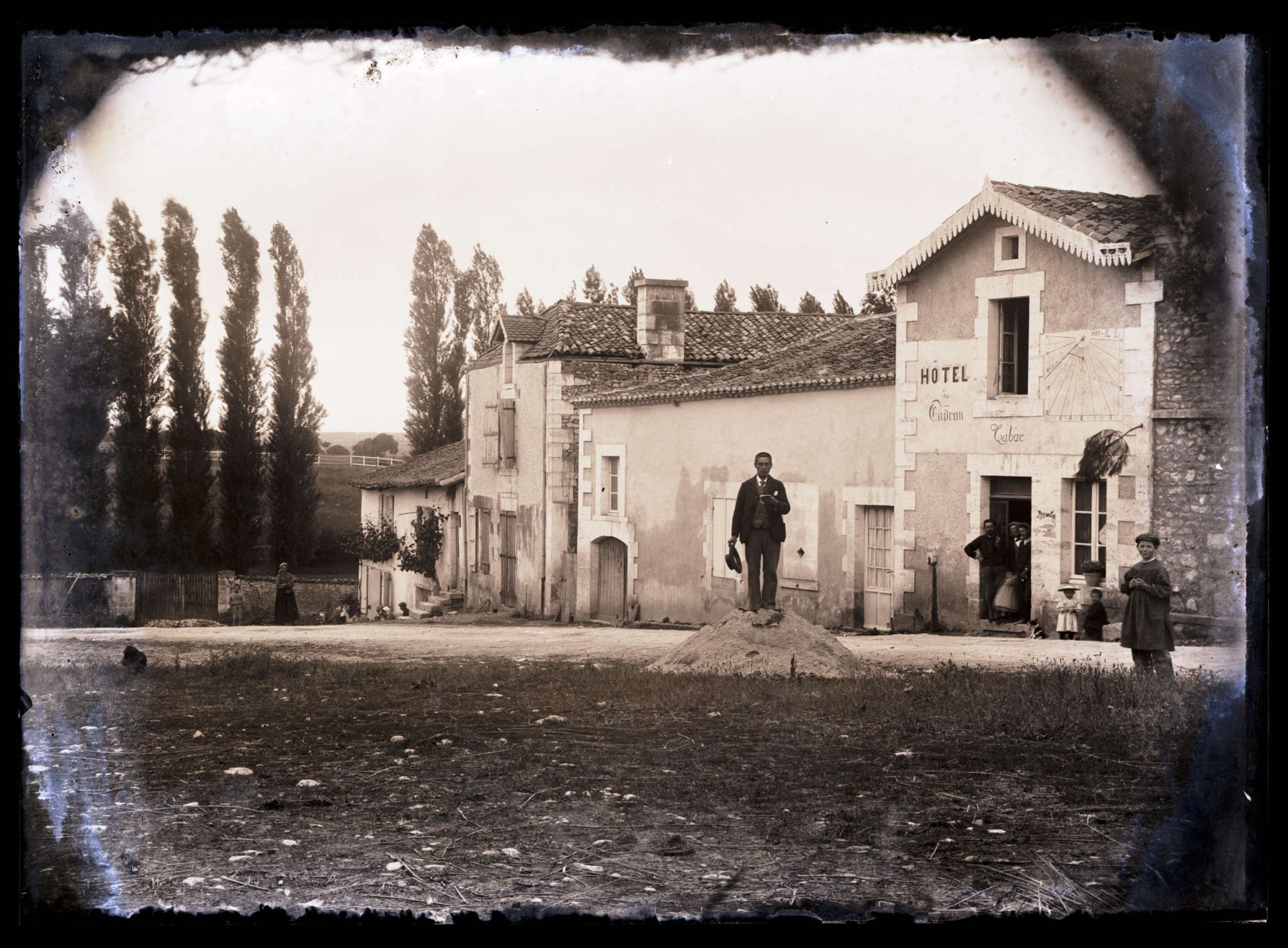 Origines familiales  - III