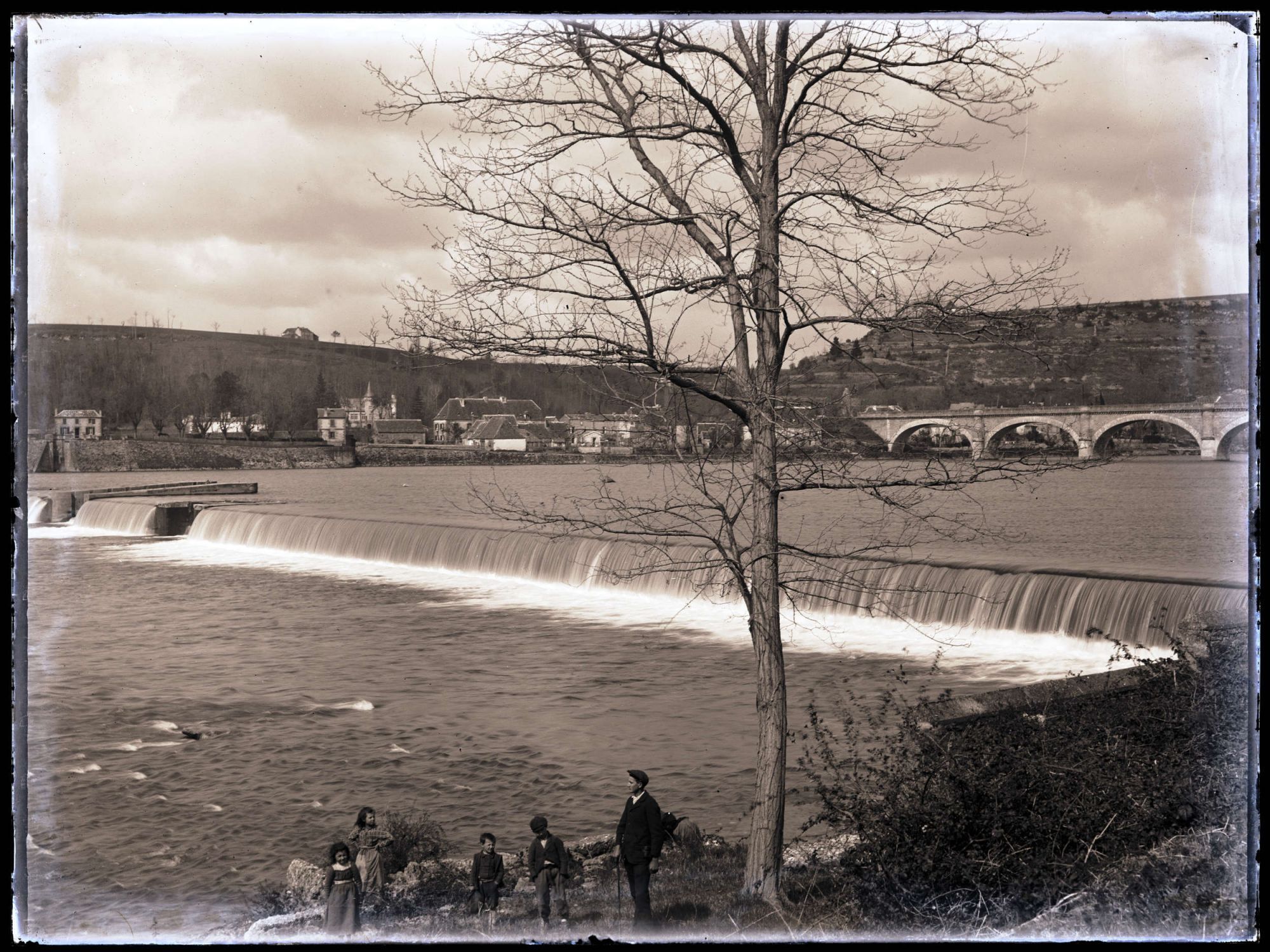 Les lieux : Trémolat et ses environs  -  X